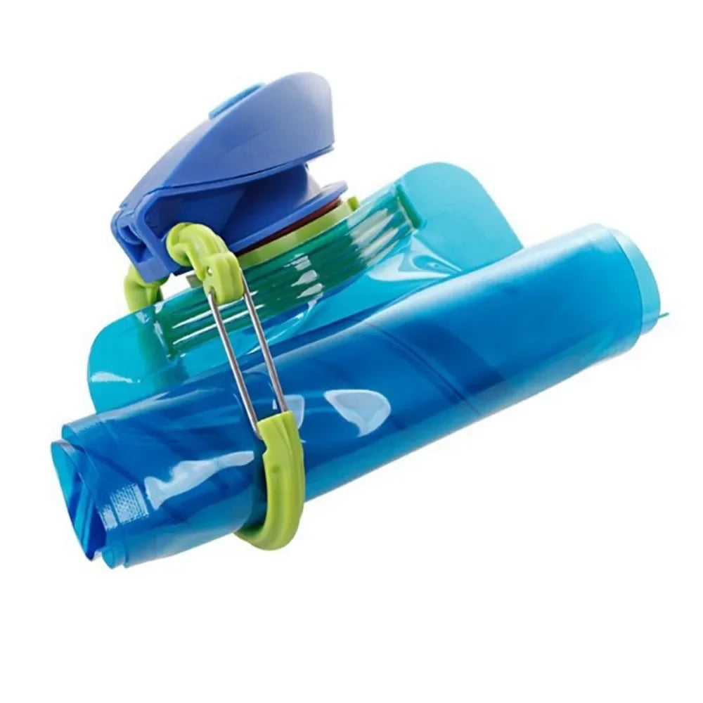 Foldable Reusable Water Bottle - Flexible Soft Flask with Carabiner Clip, Ideal for Travel and Outdoor Sports Hydration Needs