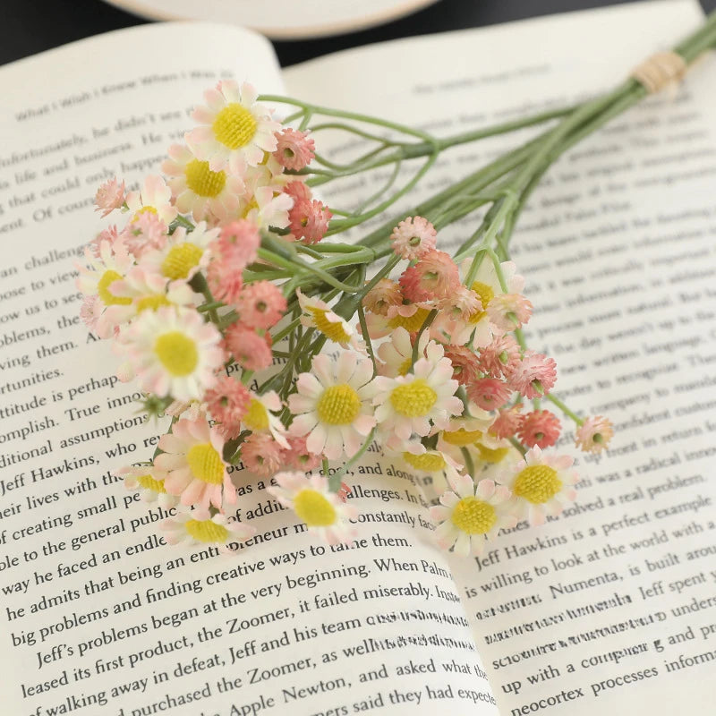 27CM Artificial Bouquet of Chamomile Countryside Fresh and Small Daisies Home Dining Table Floral Decorations Silk Flowers